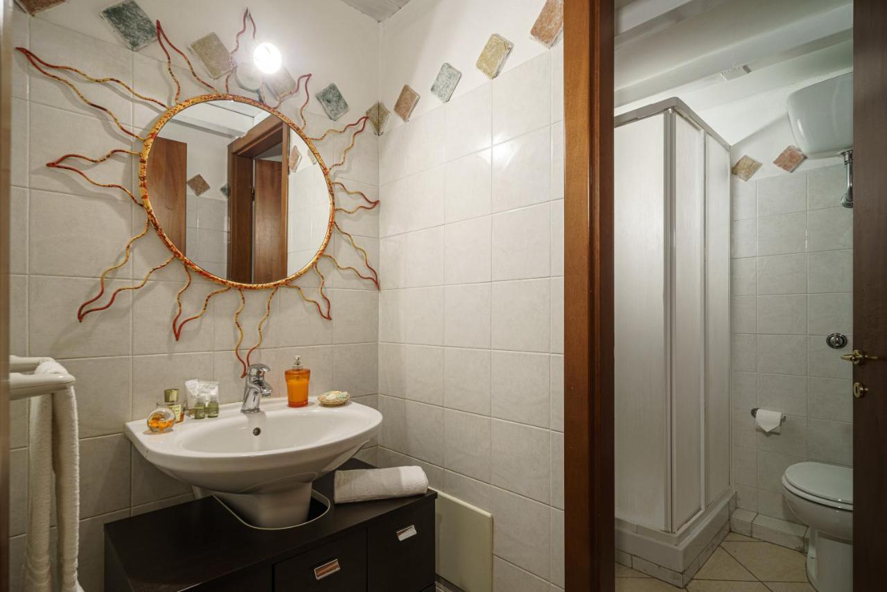 Sunplace Marina Cagliari Luaran gambar