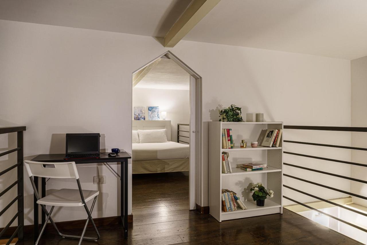 Sunplace Marina Cagliari Luaran gambar
